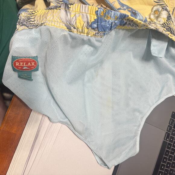 Tommy Bahama Relax Swim trunks Board Shorts Size L hawaiian nylon mesh lined - Picture 7 of 7